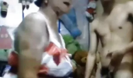 رفقة الشباب الجنسي احلاكس عربي