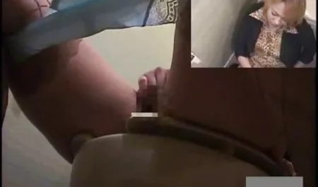 المنزل لعق الحمار كس عربي رطب وكل ما في فمك