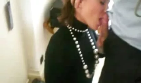 كبيرة 4-خاتم سكس عربي كس
