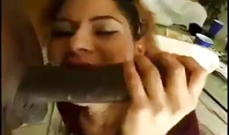 كبير الثدي صوفي أظهرت كس عرب سكس 3 ساعات فقط!!!!